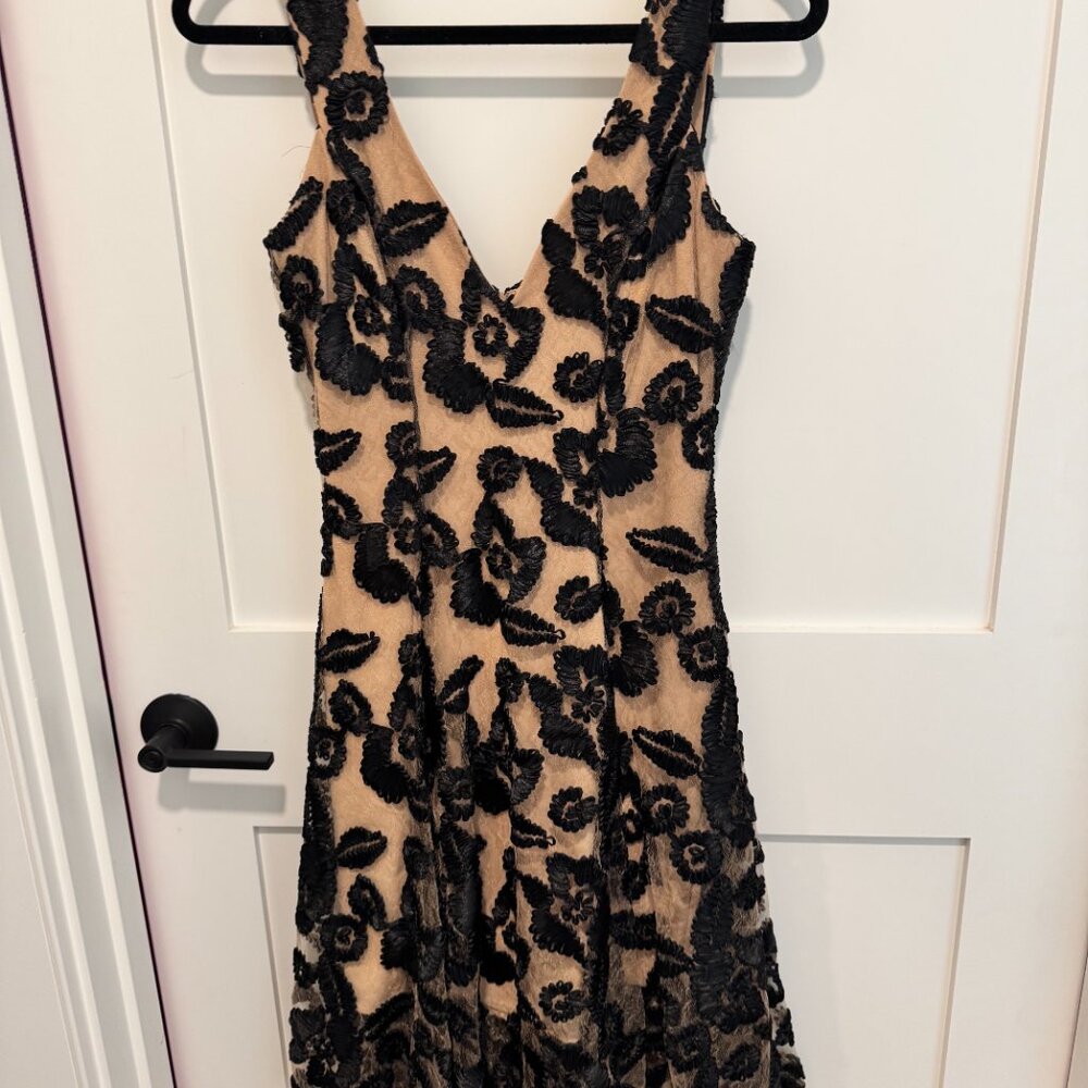 Black lace flowers over nude slip Cocktail Dress - Dress the Population size Med - Picture 2 of 7